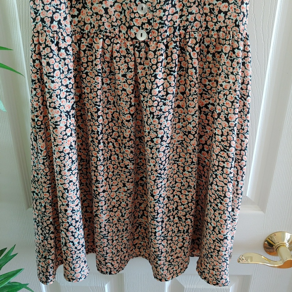 SOLD! LA Hearts Floral Button Dress - Picture 5 of 7